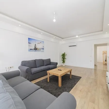 Roomy Flat W Balcony 7 Min To Διαμέρισμα Κεμέρ